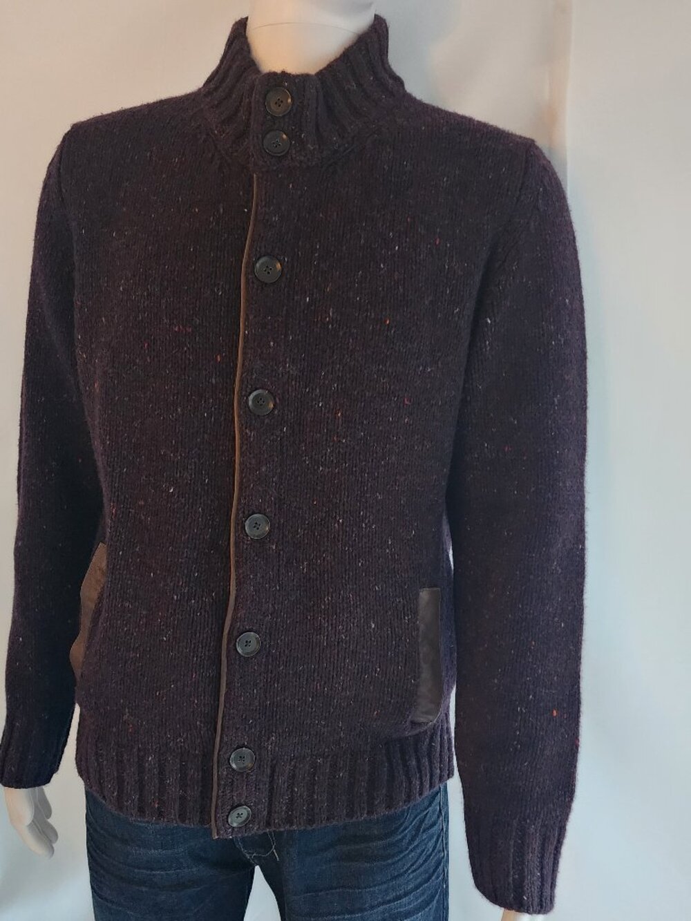 Saks Fifth Avenue Men’s Sweater Size XL